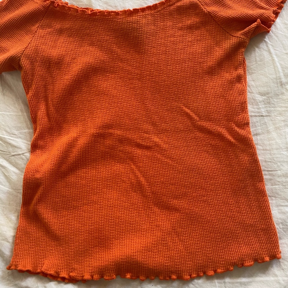 Orange off shoulder top🧡